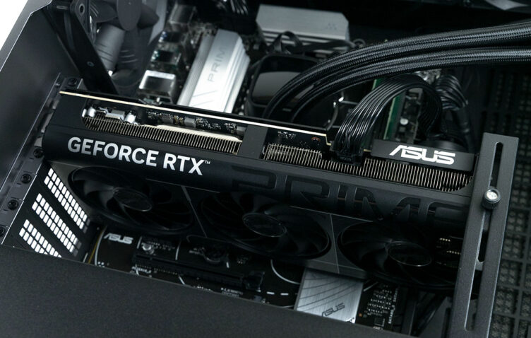 RTX 5080搭載PCの実機