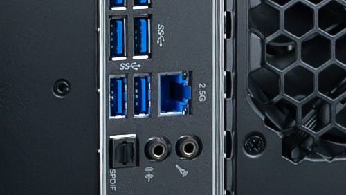 2.5Gの実機のLANポート